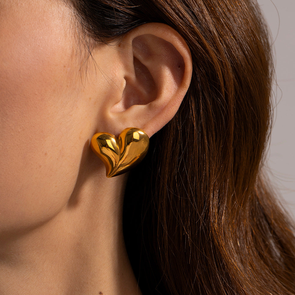Dainty Heart Studs