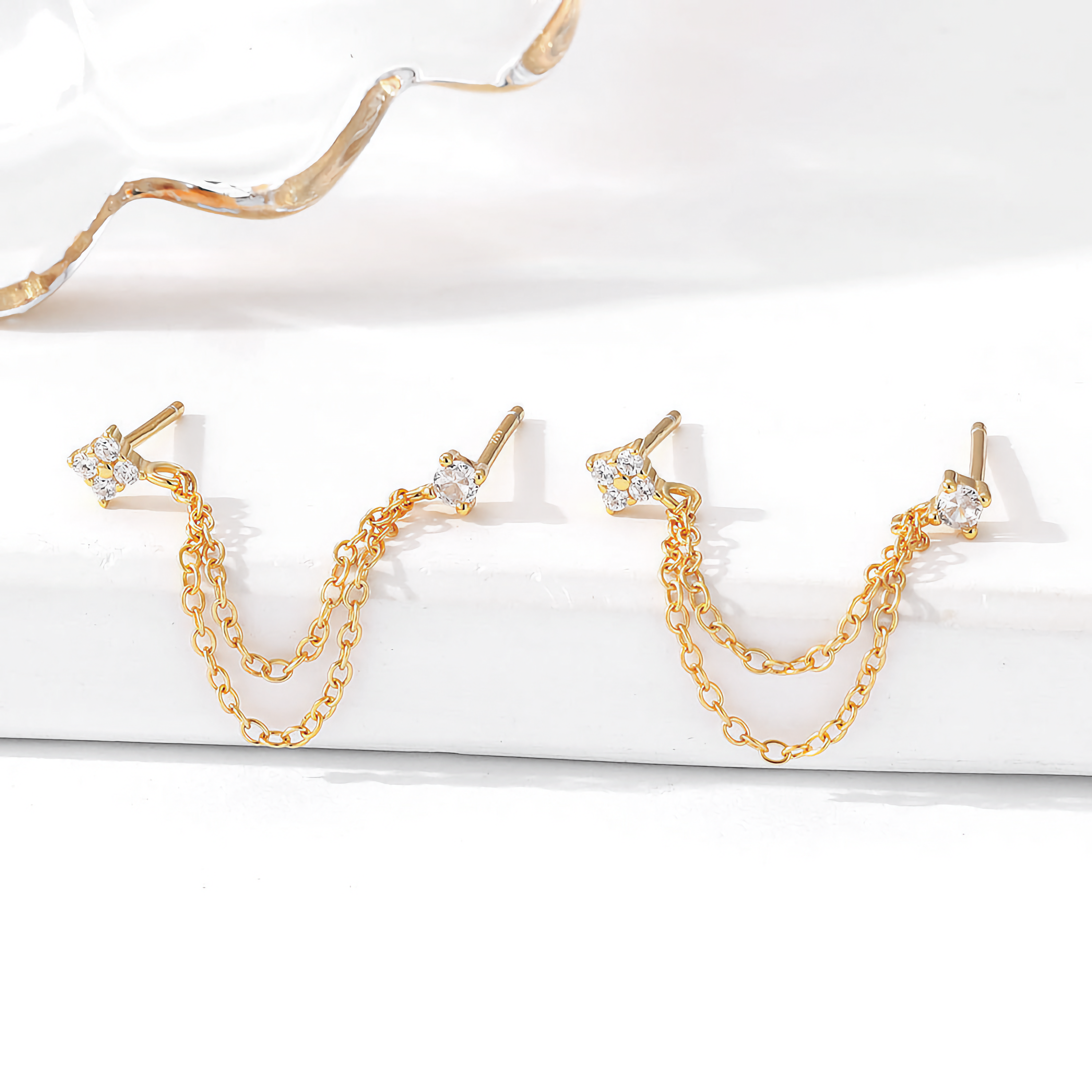 Luxe Chain Diamond Stud