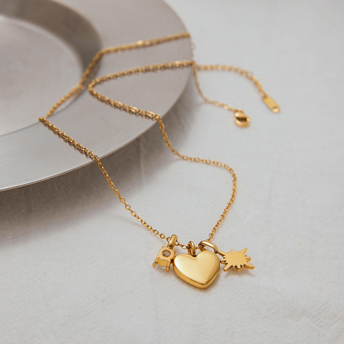 Radiant Mother's Heart Gold Locket
