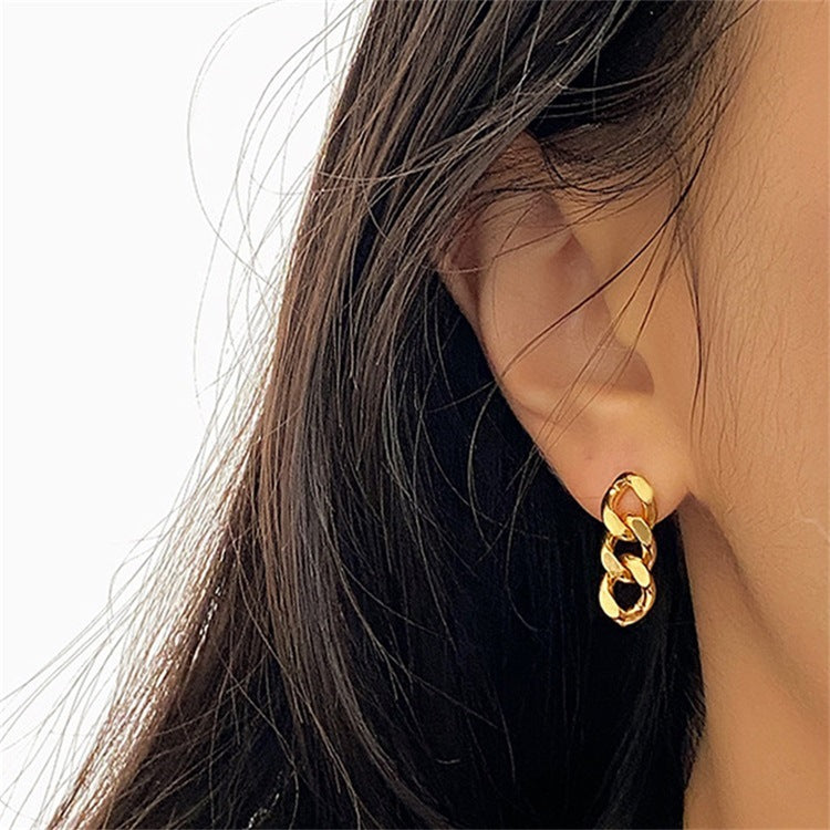 Elegant Gold Chain Drop Earrings