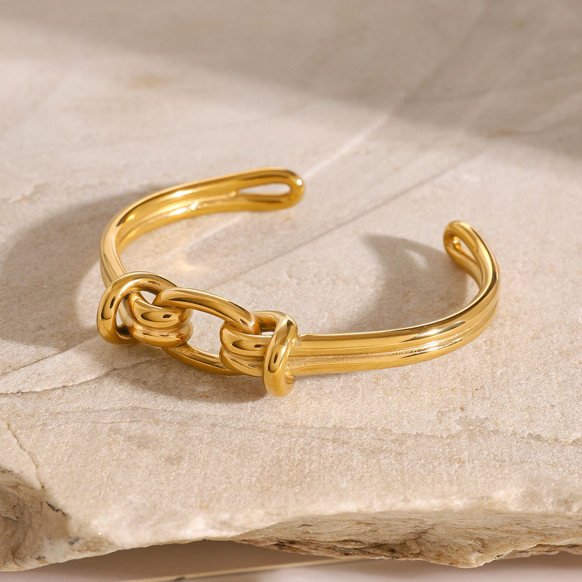 Luxe Golden Wave Bangle
