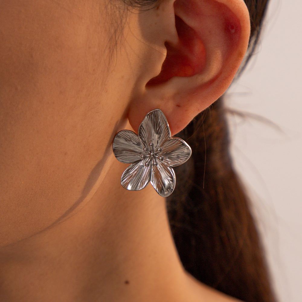 Allysa Bloom Gold Earrings