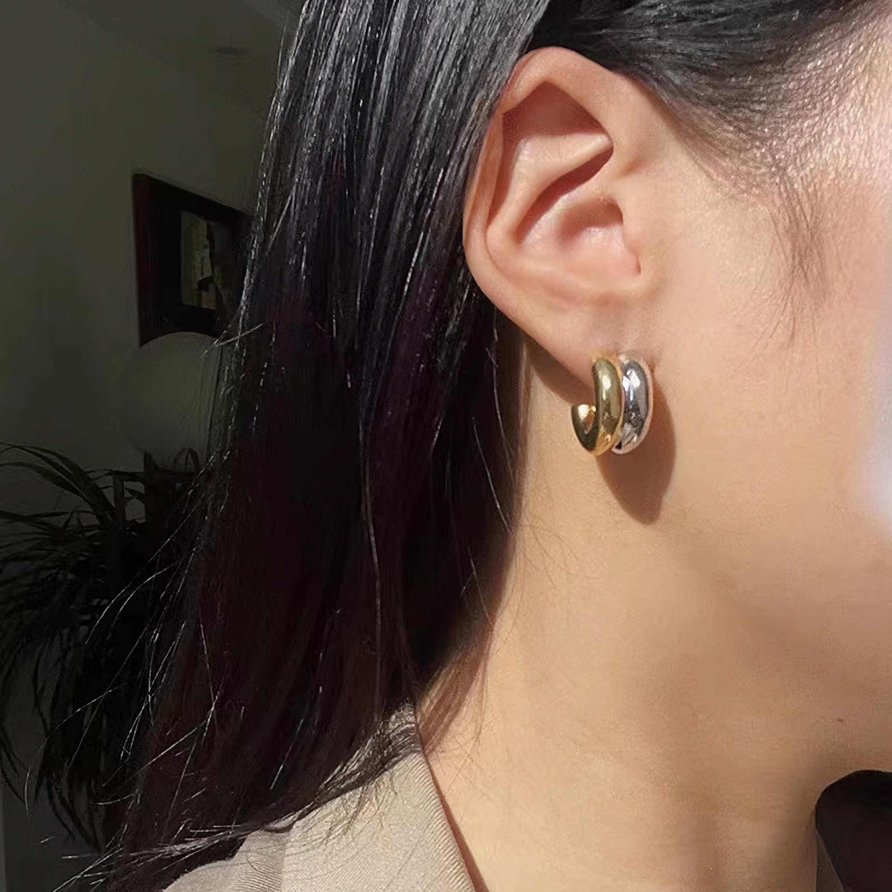 Elegant Gold Hoop Earrings