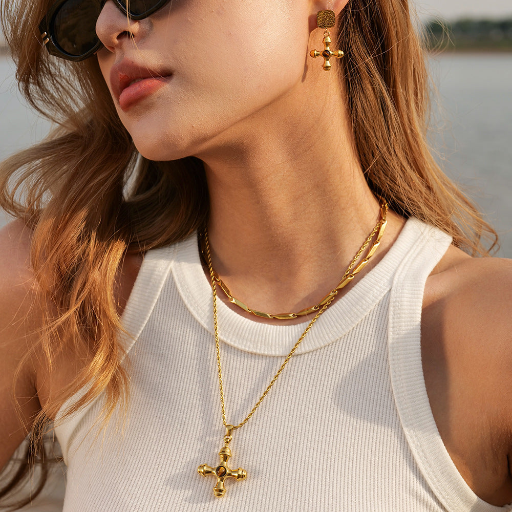 Luxe Gold Radiance Necklace