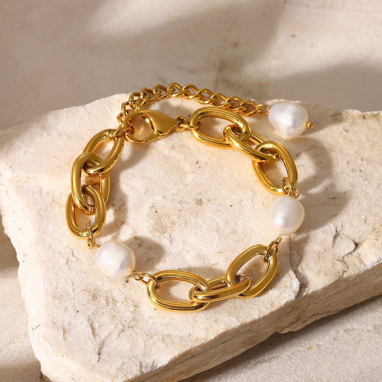 Elegant Pearl Chain Bracelet