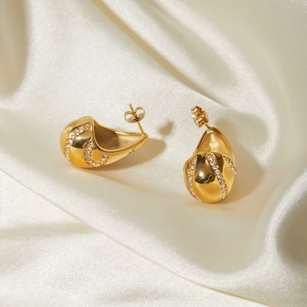 Luxe Gold Teardrop Earrings