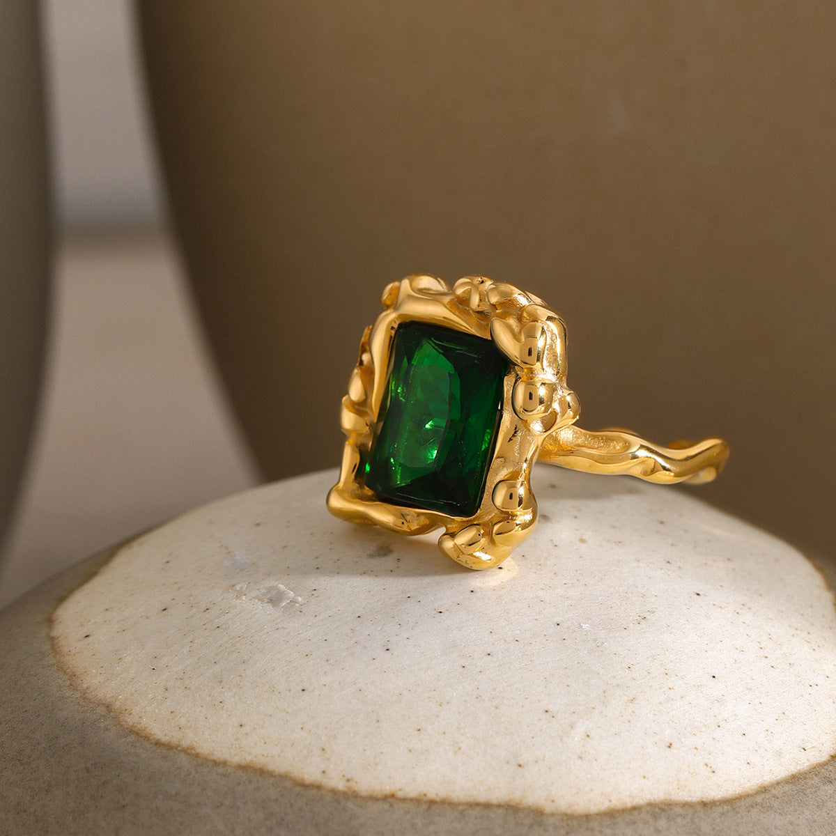 Emerald Radiance Ring