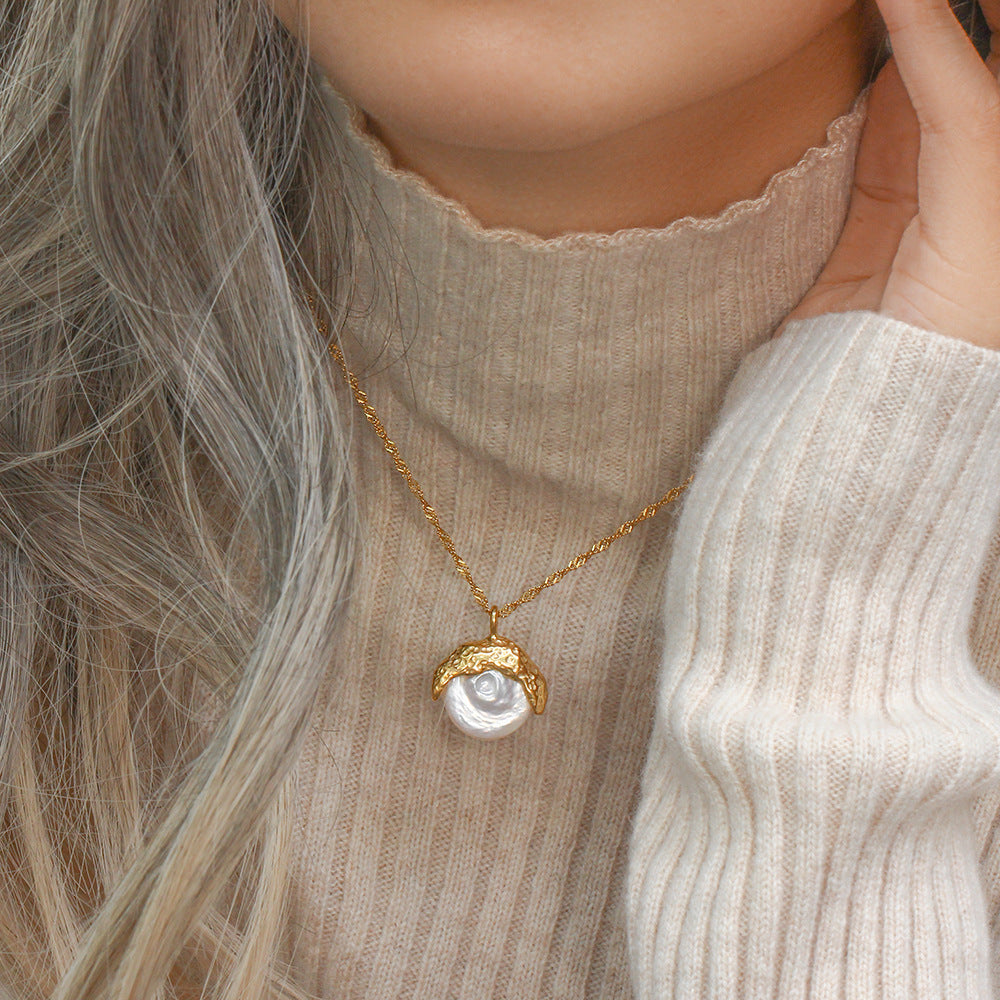 Luxe Pearl Radiance Necklace