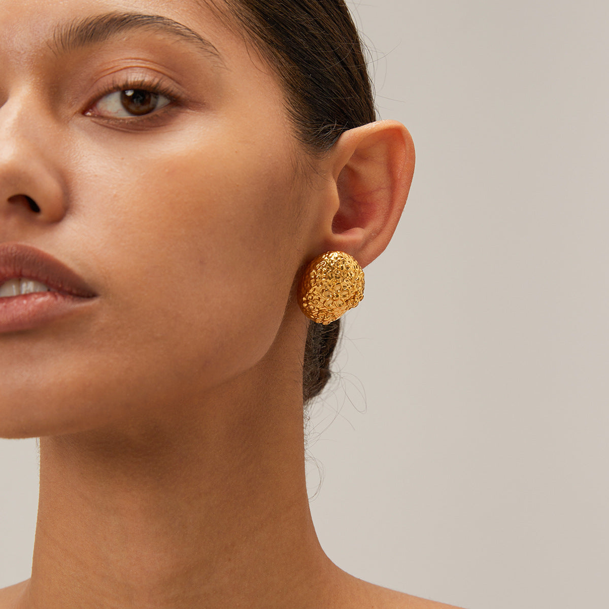 Vintage Bloom Gold Earrings