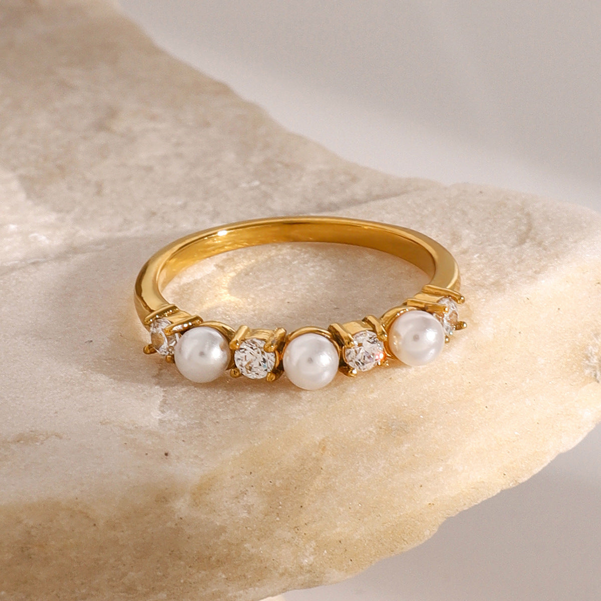 Luxe Pearl & Diamond Accent Ring