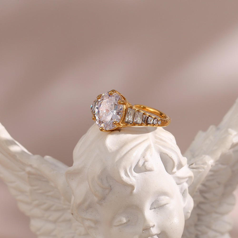 Syllia Sparkling Gold Ring
