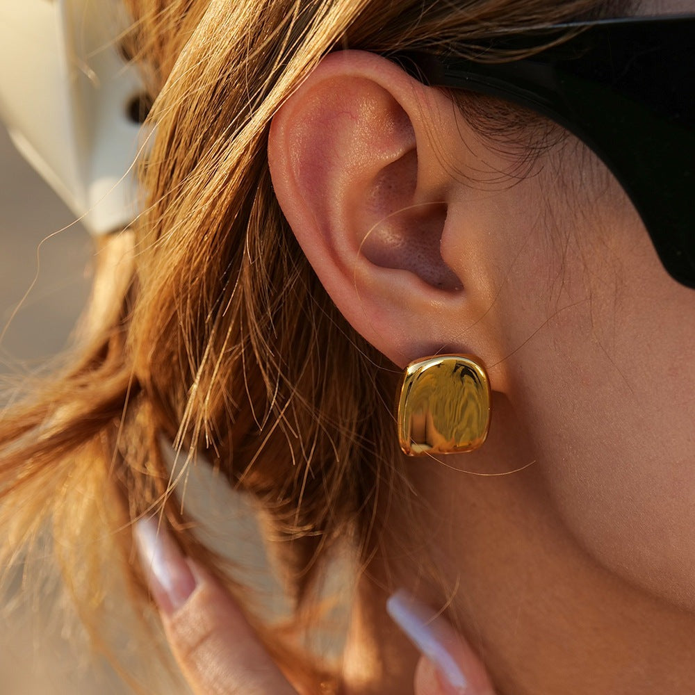 Elegant Gold Rectangle Studs