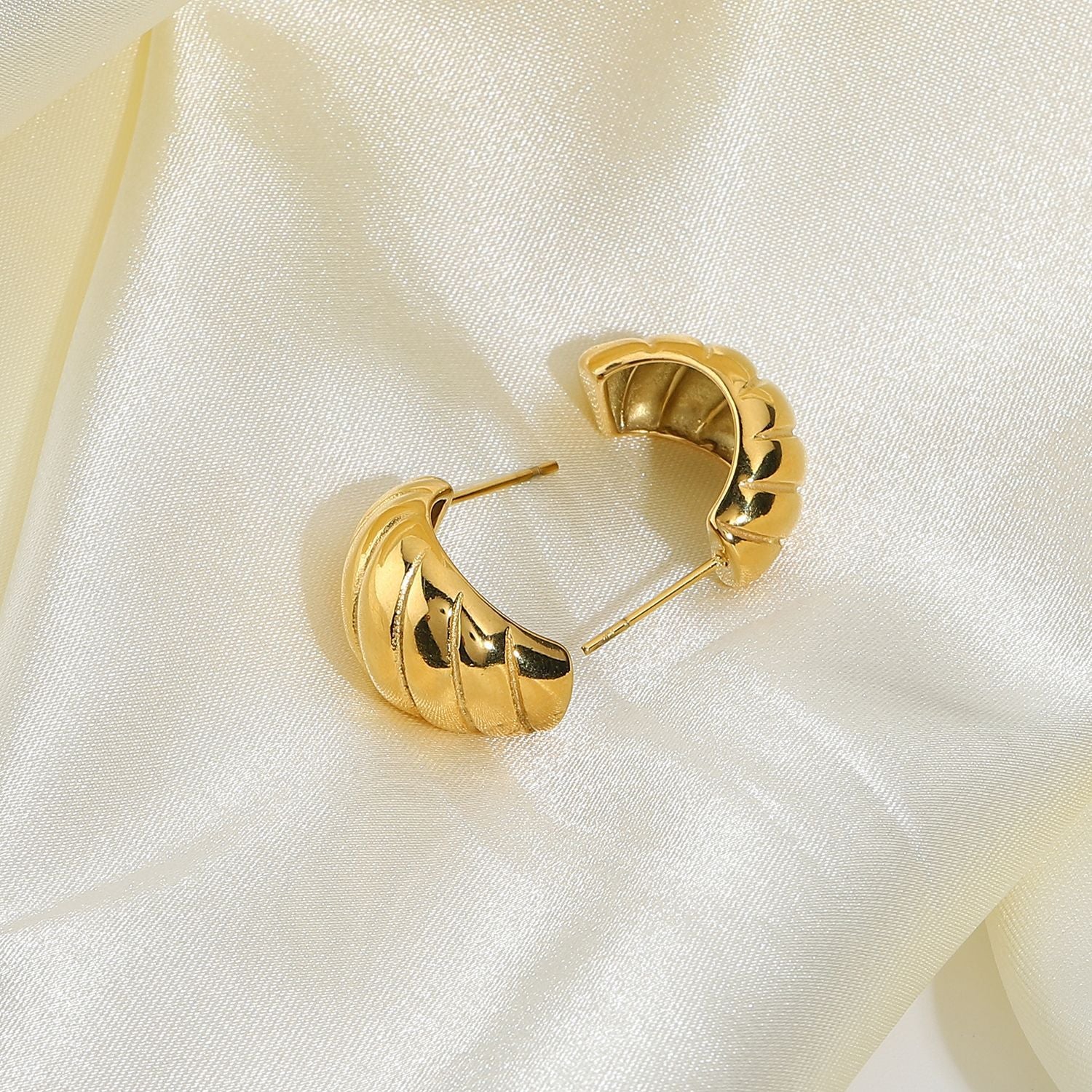 Lucina Minimalist Gold Huggies