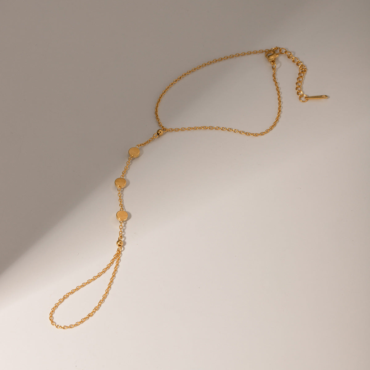Radiant Leona Hand Chain