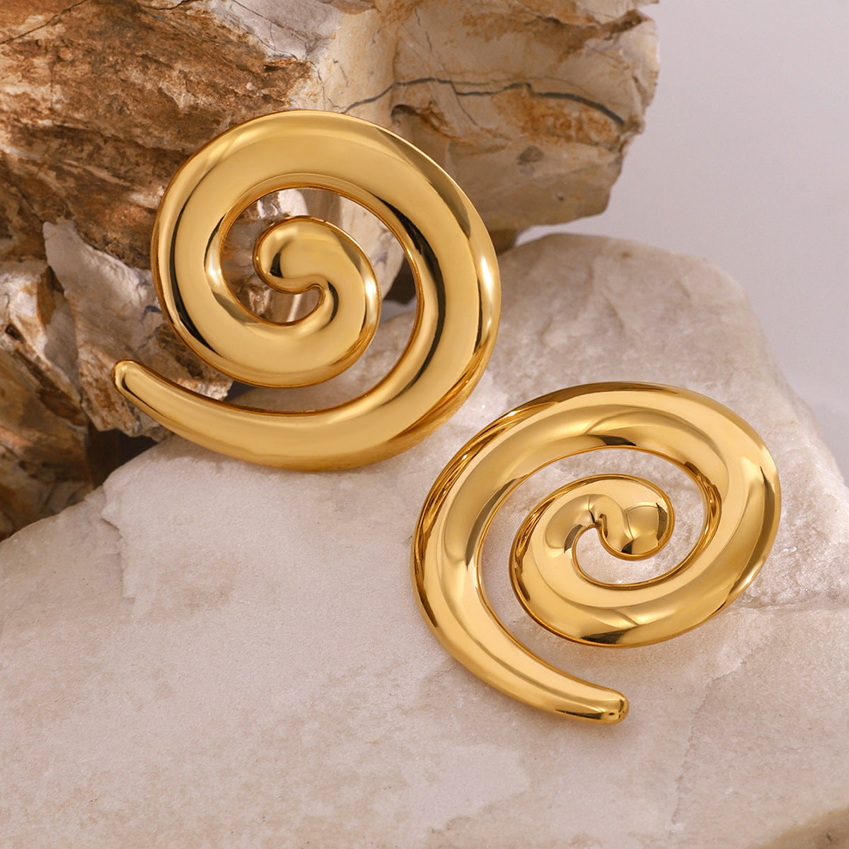 Zarya Sculptural Gold Earrings