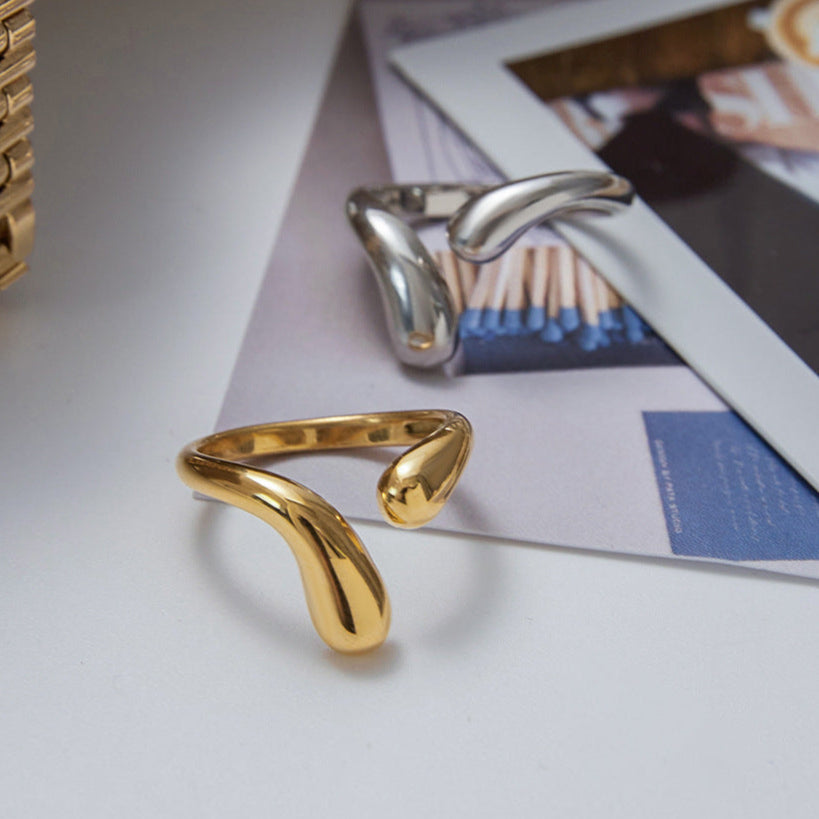 Serpentine Twist Ring