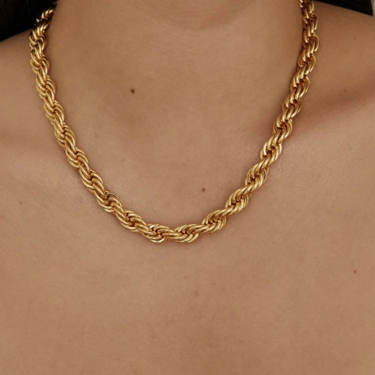 Mila Twisting Gold Chain Necklace