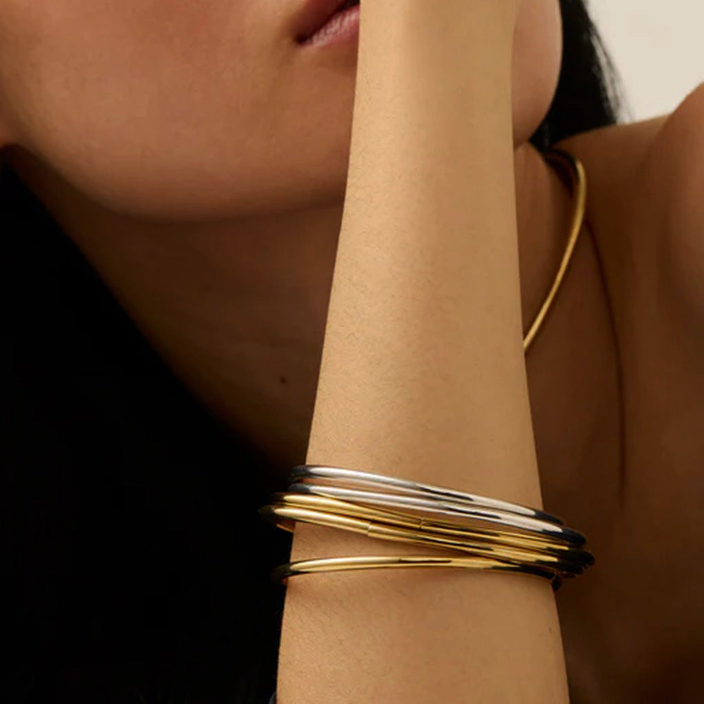 Elegant Gold Stackable Bangle Set