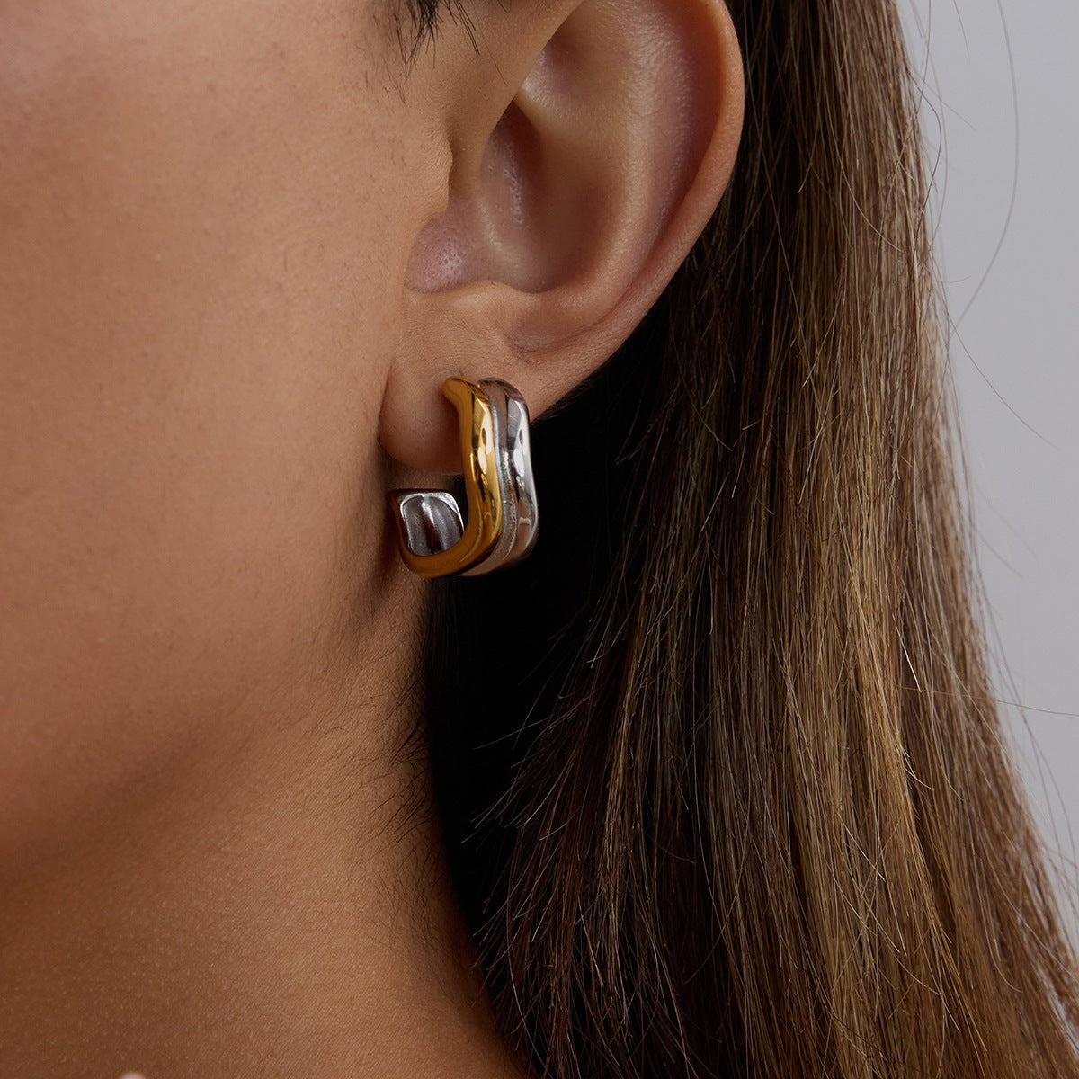 Sculptural Double Curve Hoops