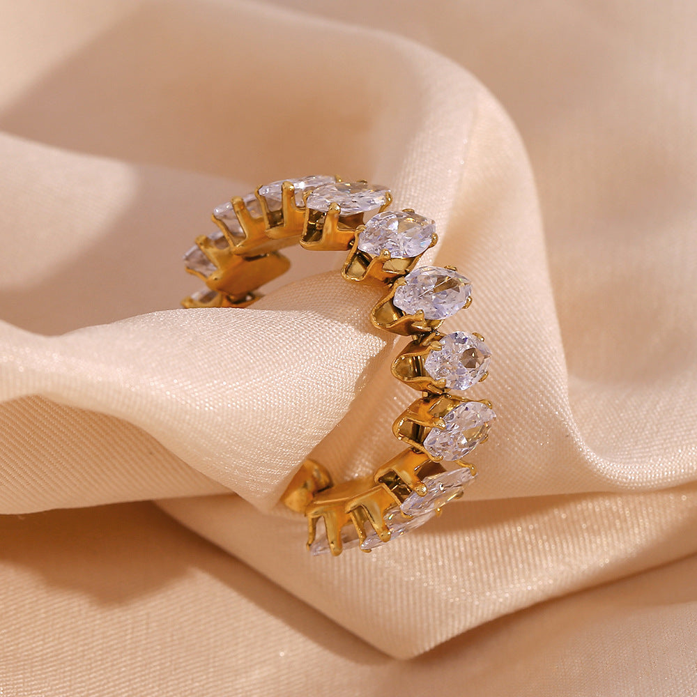 Sparkling Solitaire Ring