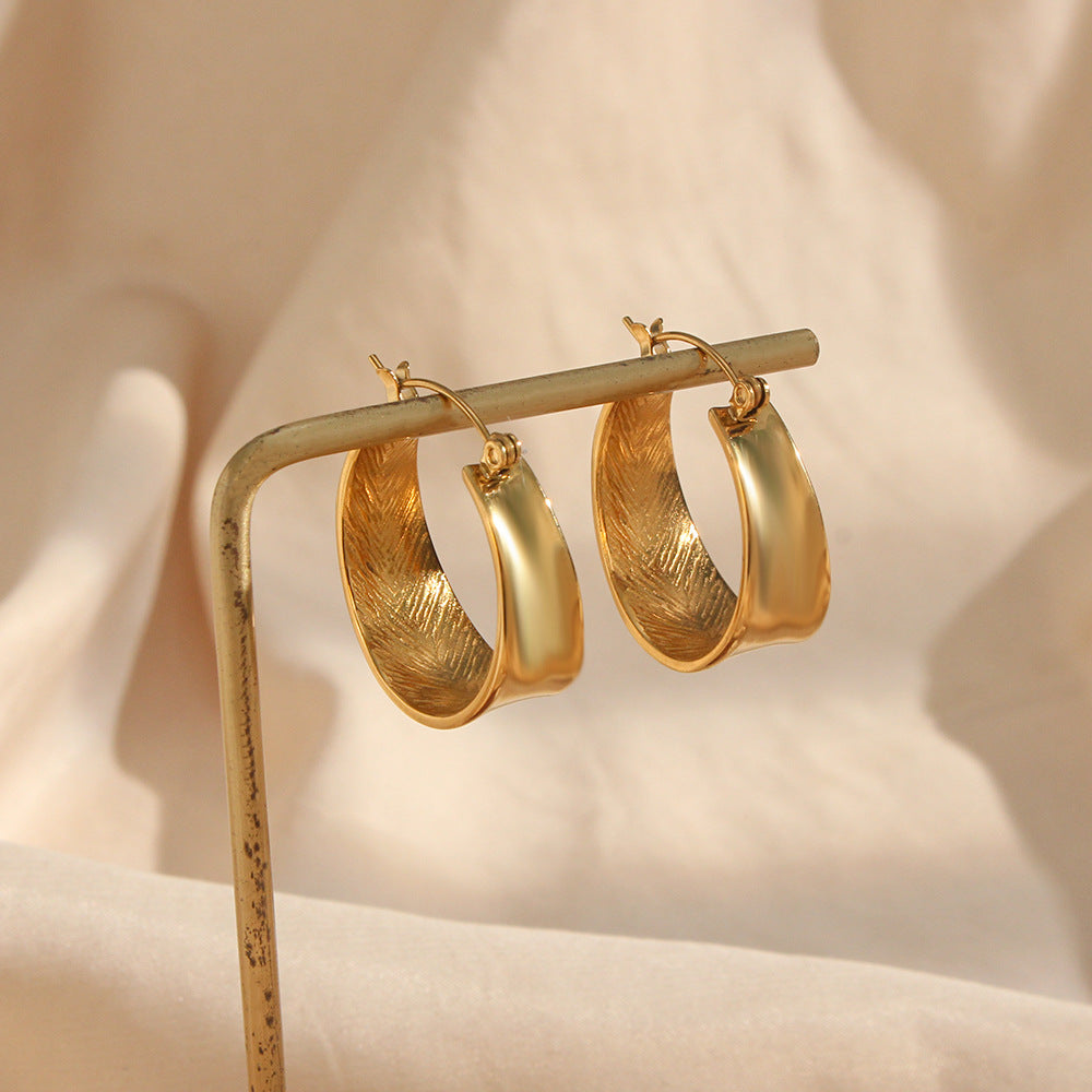 Lyla Minimalist Gold Hoops