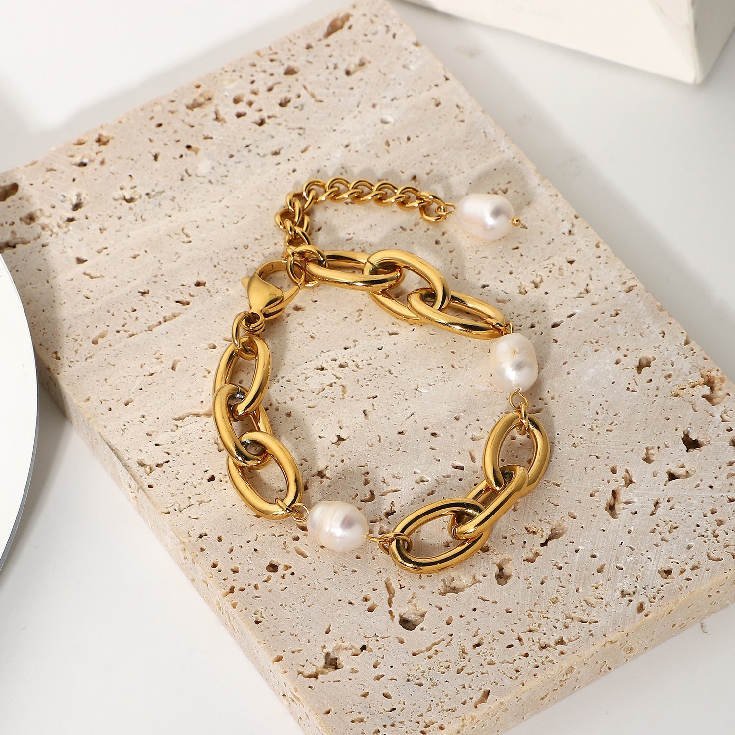 Luxe Pearl Chain Bracelet
