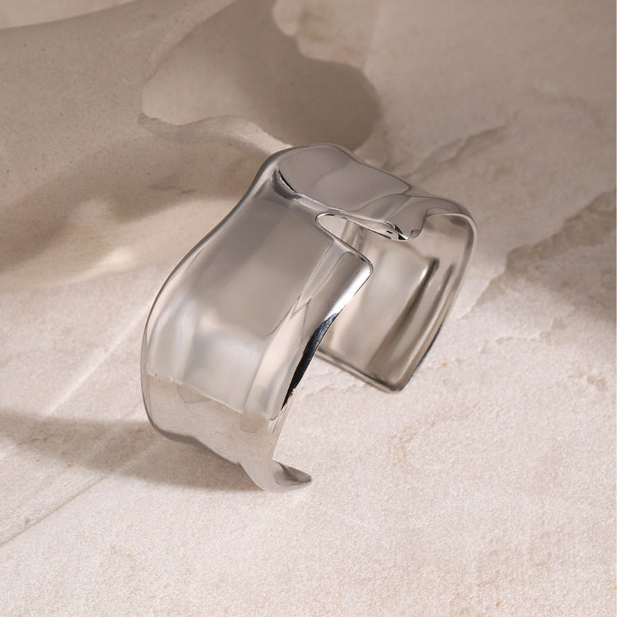 Arden Chic Gold Cuff