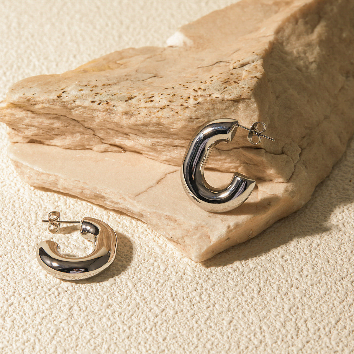Alera Classic Silver Hoops