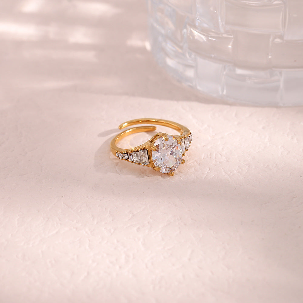 Syllia Sparkling Gold Ring