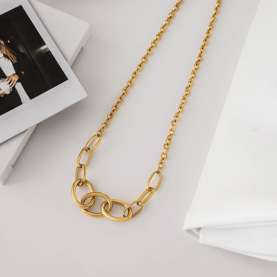Luxe Link Toggle Necklace