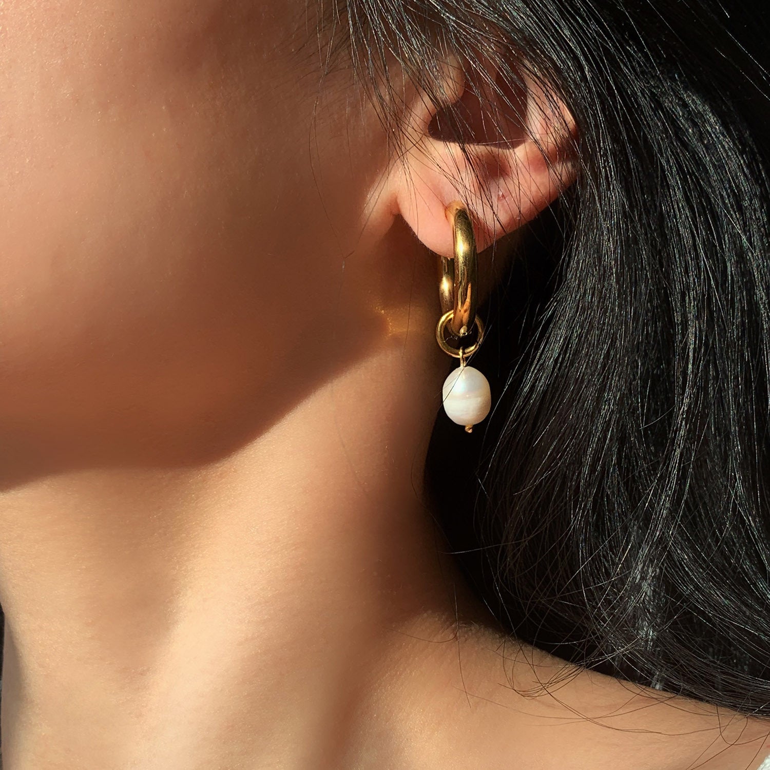 Luminous Pearl Gold Earrings