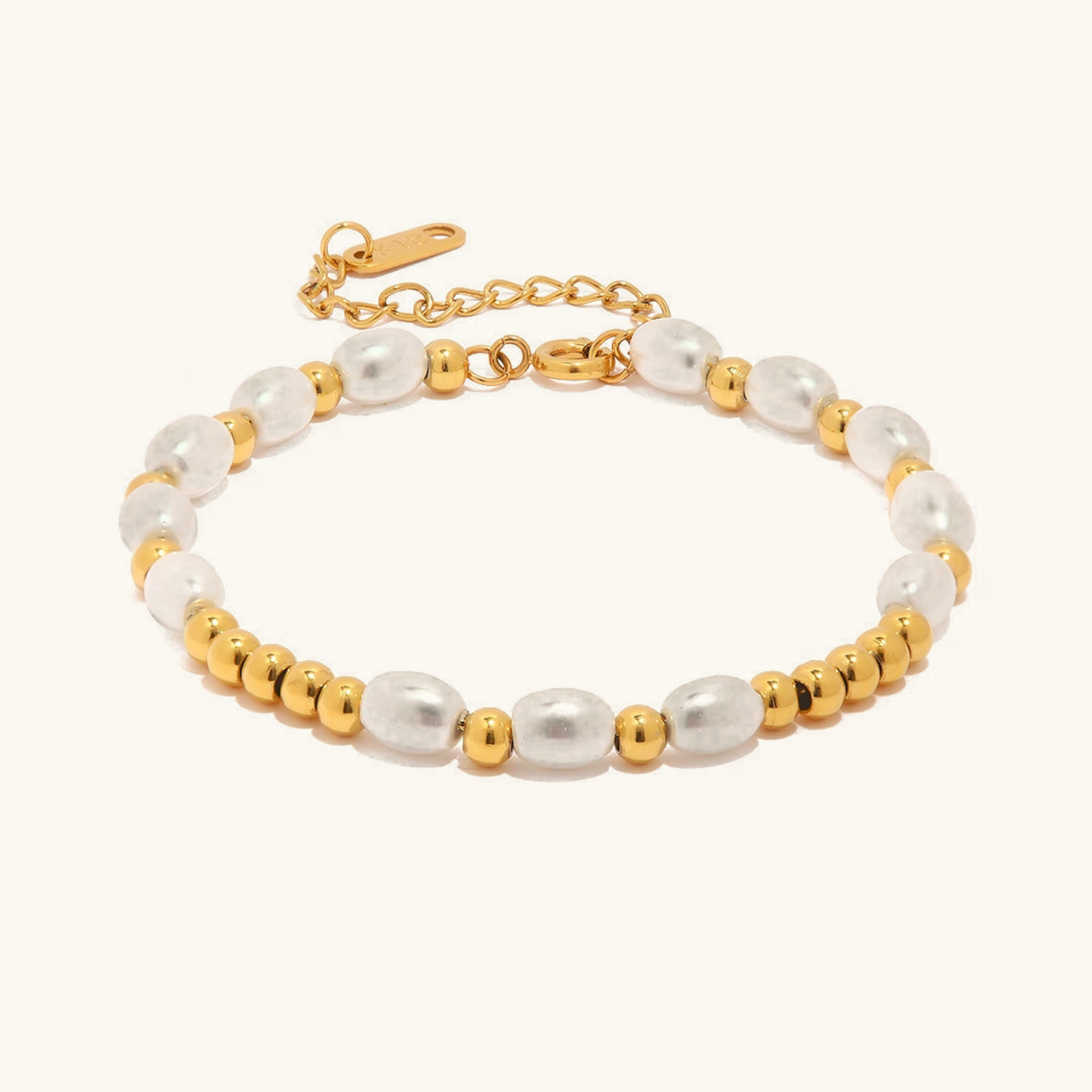 Luxe Pearl Gold Bracelet