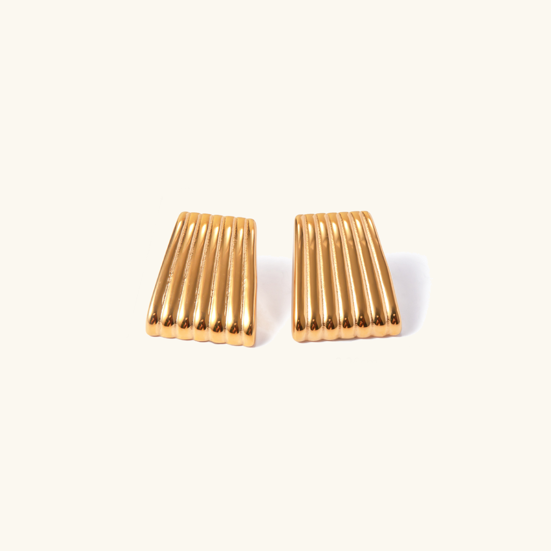Aria Gold Bar Studs