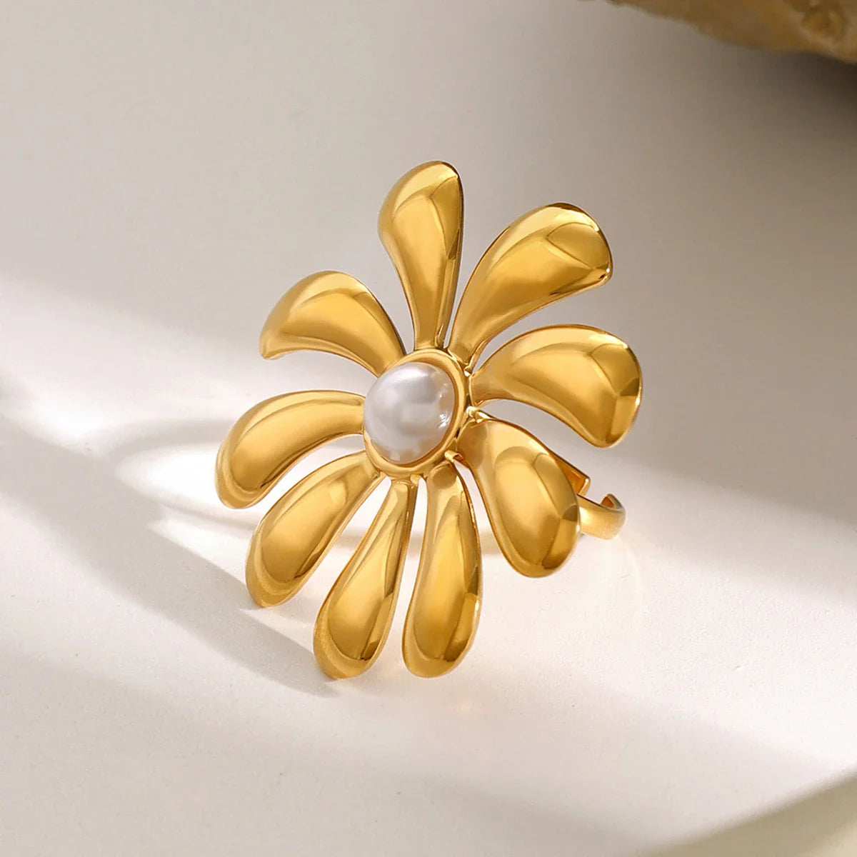 Floral Pearl Gold Ring