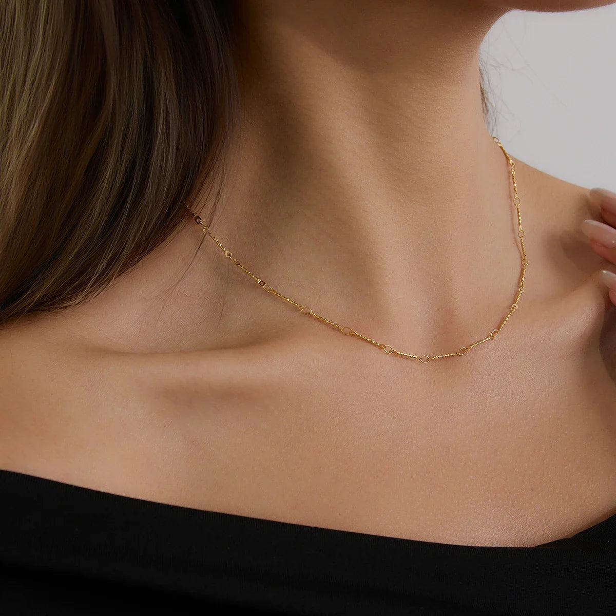 Elegant Gold Chain Necklace