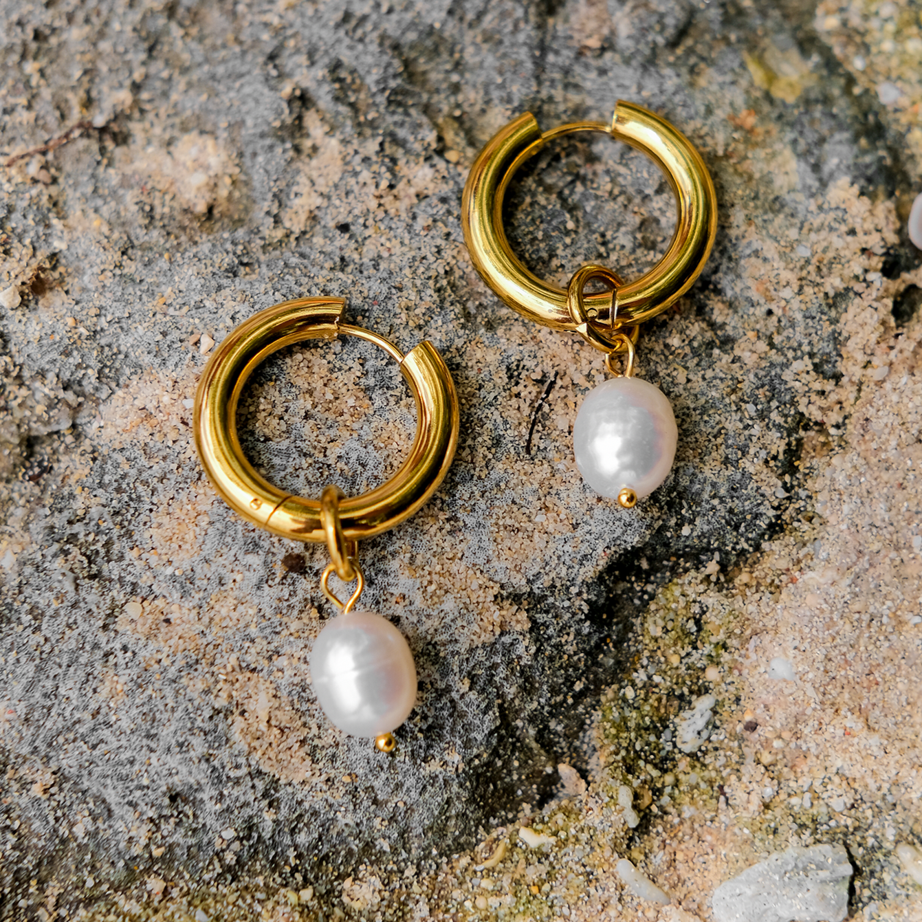 Luminous Pearl Gold Earrings