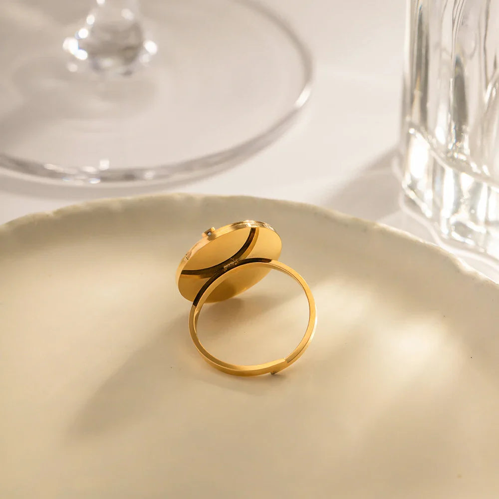 Luminous Pearl Gold Band